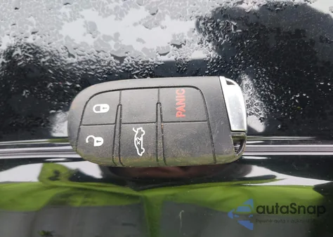 2017 Chrysler 300 Limited Awd из США, поврежденный, VIN 2C3CCARG4HH530106